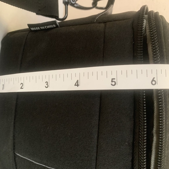 PROMASTER IMPULSE SMALL CAMERA BAG - Picture 7 of 7